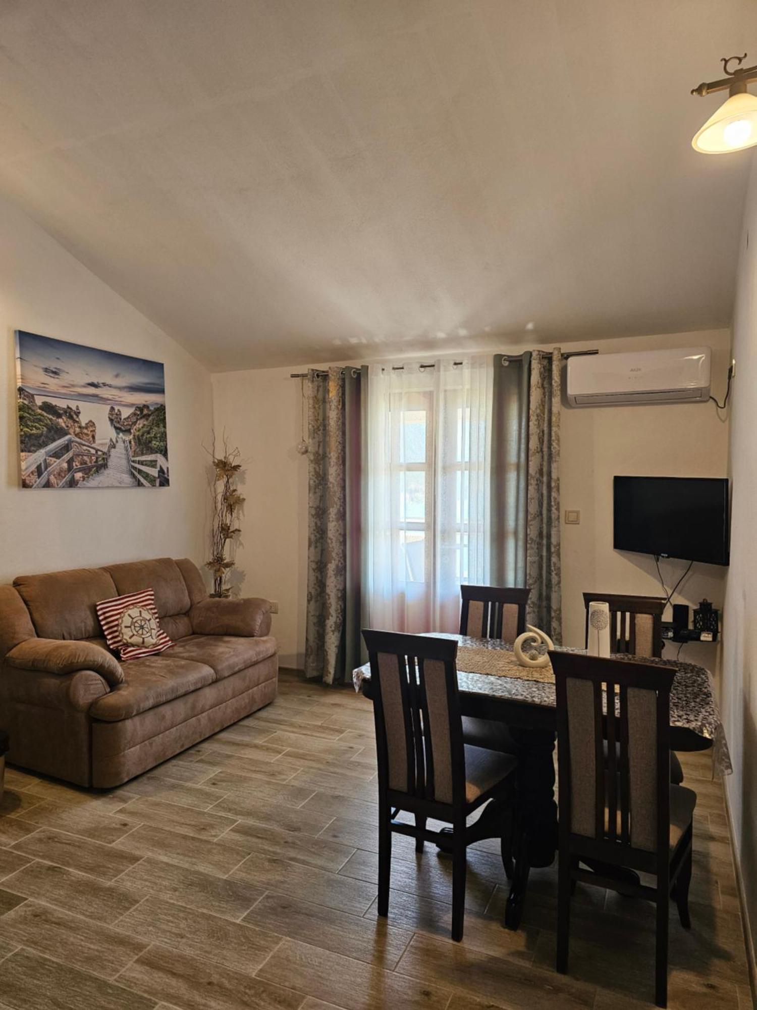Apartments Nadja Котор Екстер'єр фото