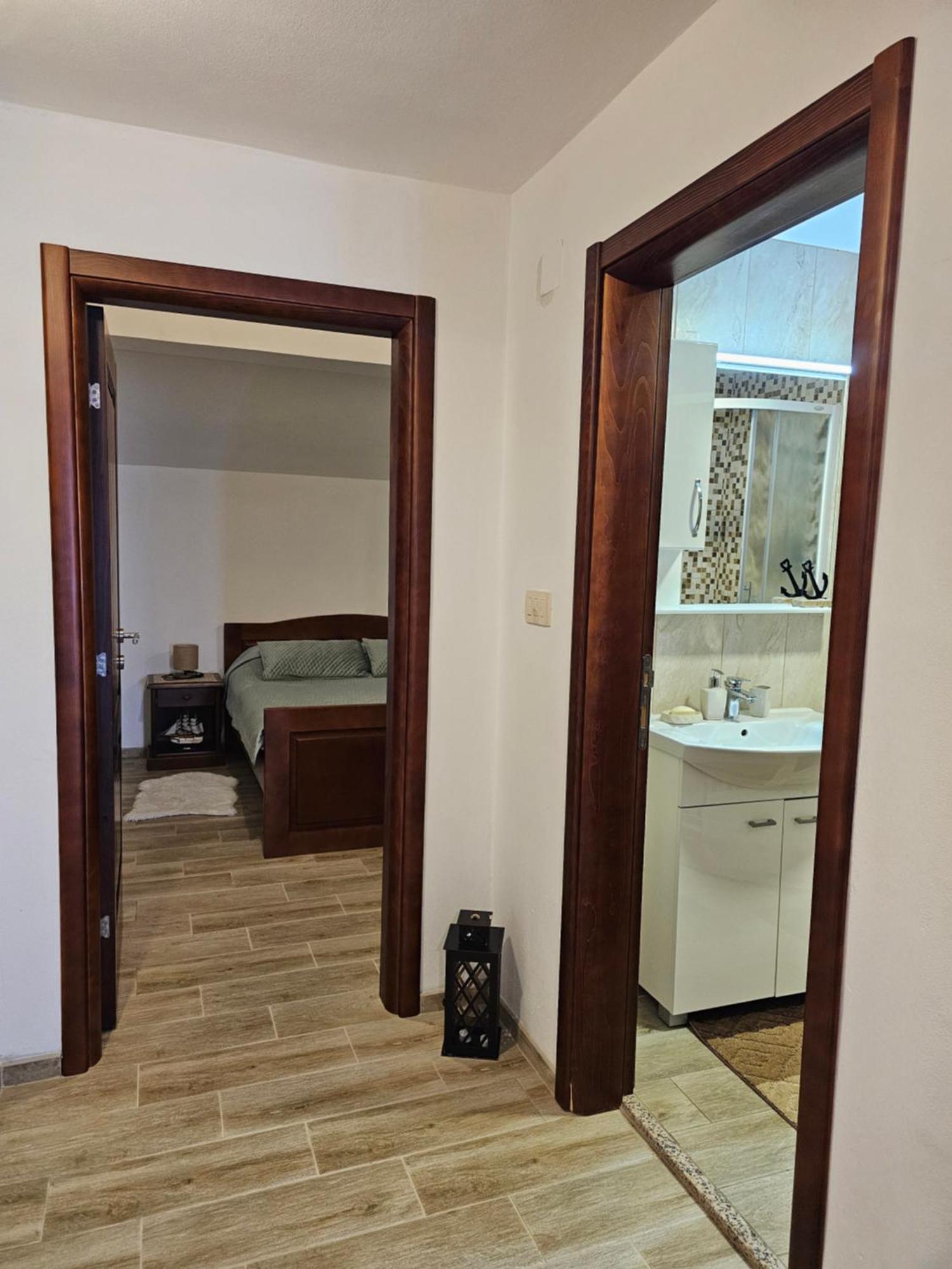 Apartments Nadja Котор Екстер'єр фото