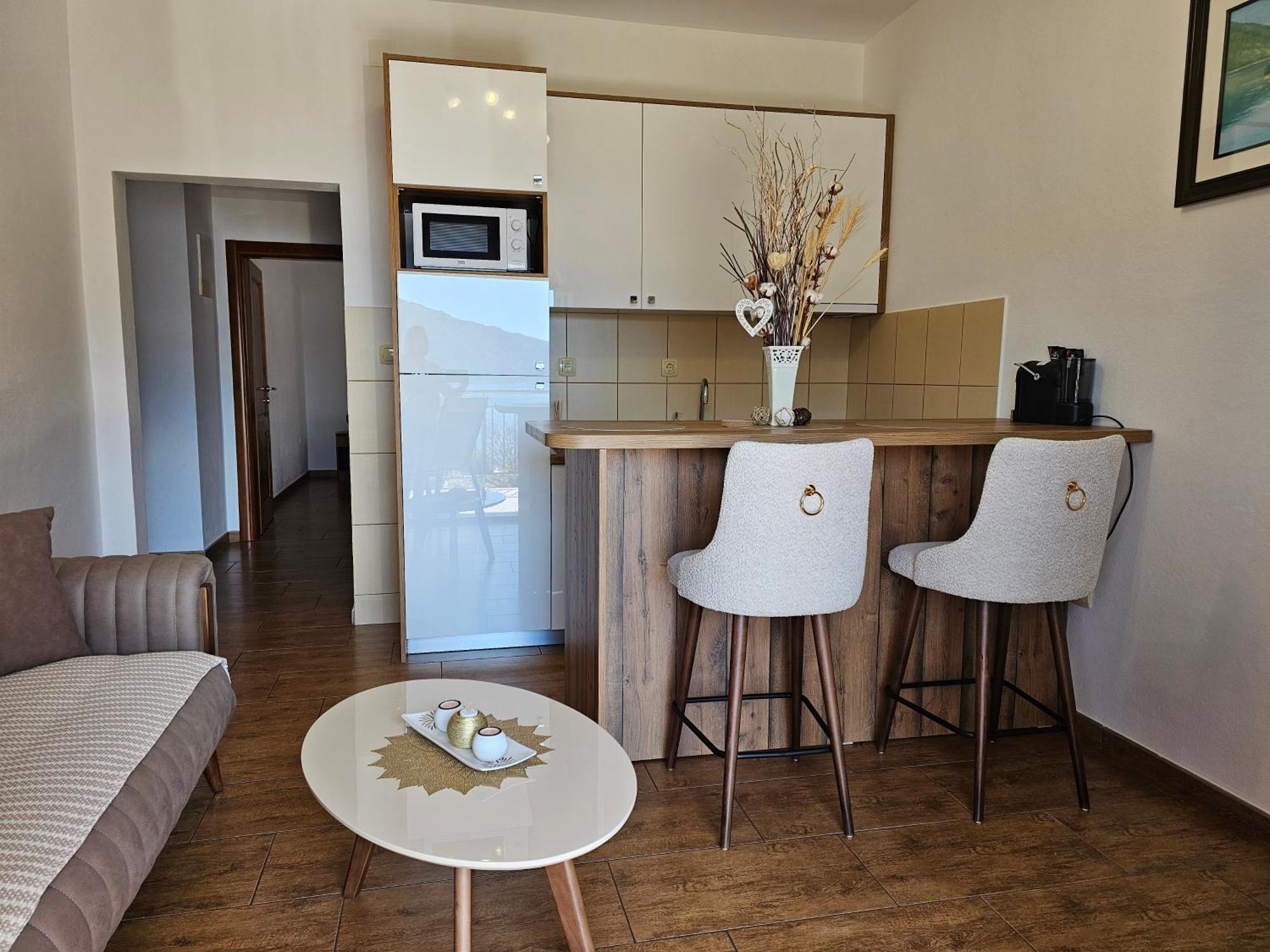 Apartments Nadja Котор Екстер'єр фото